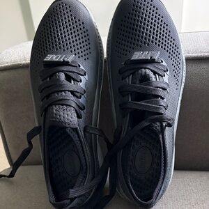 CROCS Black Women's Sneakers